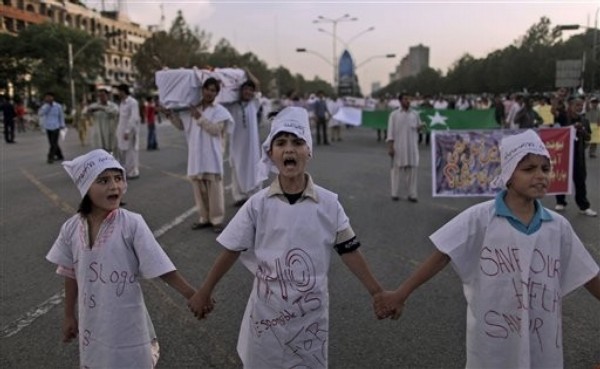 No Black-and-White Solution for Pakistan