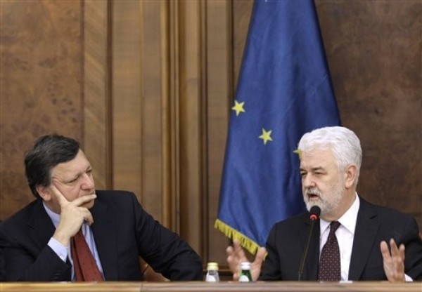 U.S. Decline Begets World of Regions