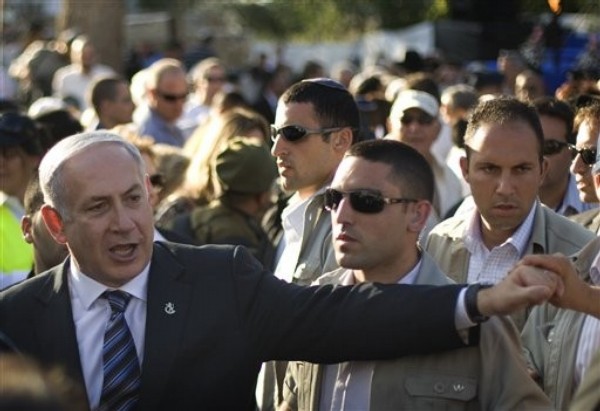 Netanyahu Losing Israel's Next War