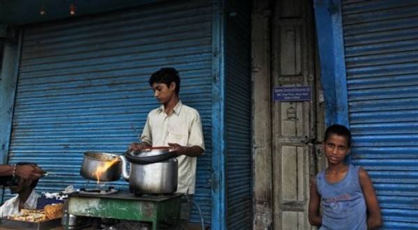 Activists Take on India's Corrupt Pols