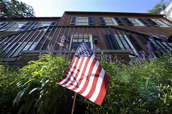 Americans Sense National Decline