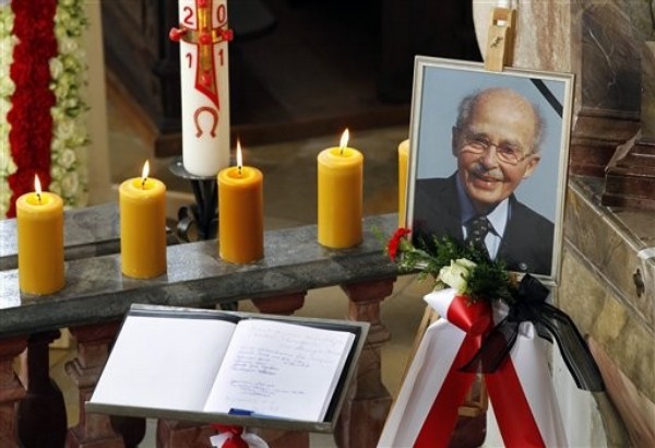 Mourning the Death of Otto von Habsburg