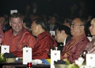 Canada's Conservatives Embrace China